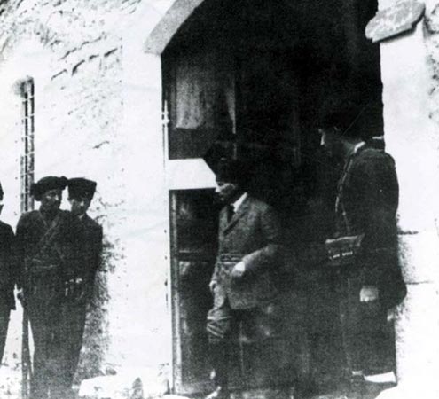 Siyah Beyaz Fotoğraflarla Atatürk Galerisi-1
