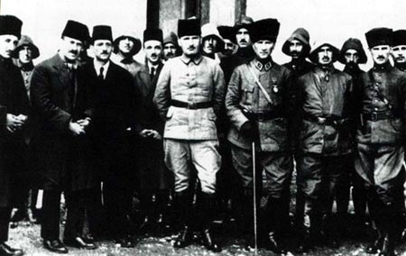 Siyah Beyaz Fotoğraflarla Atatürk Galerisi-1