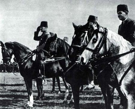 Siyah Beyaz Fotoğraflarla Atatürk Galerisi-1