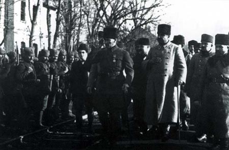 Siyah Beyaz Fotoğraflarla Atatürk Galerisi-1