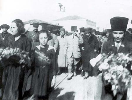 Siyah Beyaz Fotoğraflarla Atatürk Galerisi-1