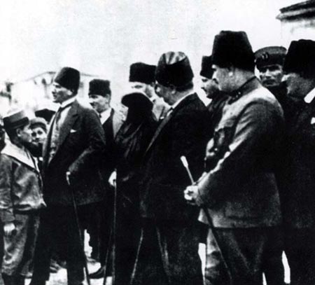 Siyah Beyaz Fotoğraflarla Atatürk Galerisi-1