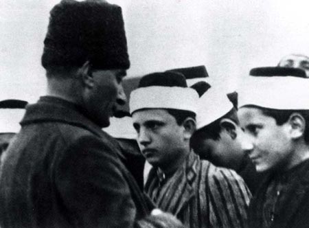 Siyah Beyaz Fotoğraflarla Atatürk Galerisi -2