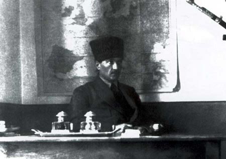 Siyah Beyaz Fotoğraflarla Atatürk Galerisi -2