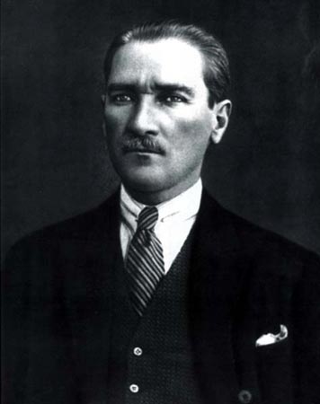 Siyah Beyaz Fotoğraflarla Atatürk Galerisi -2
