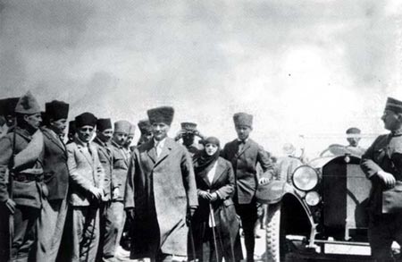 Siyah Beyaz Fotoğraflarla Atatürk Galerisi -2