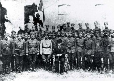 Siyah Beyaz Fotoğraflarla Atatürk Galerisi -2