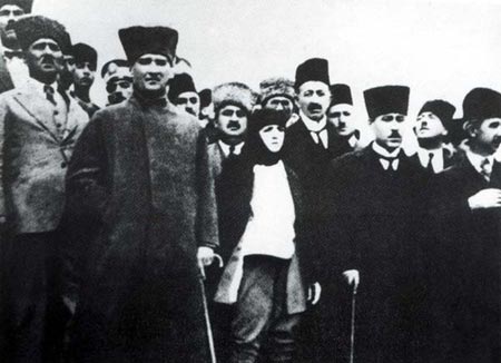 Siyah Beyaz Fotoğraflarla Atatürk Galerisi -2