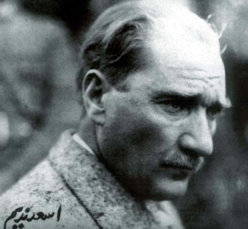 Siyah Beyaz Fotoğraflarla Atatürk Galerisi -2