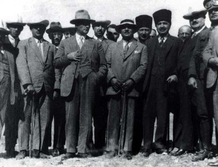 Siyah Beyaz Fotoğraflarla Atatürk Galerisi -2