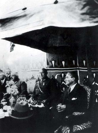 Siyah Beyaz Fotoğraflarla Atatürk Galerisi -2
