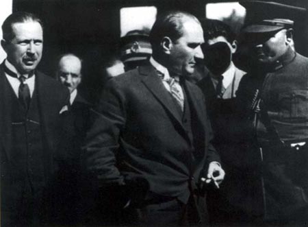 Siyah Beyaz Fotoğraflarla Atatürk Galerisi -2