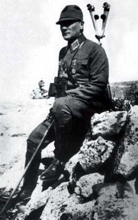 Siyah Beyaz Fotoğraflarla Atatürk Galerisi -2