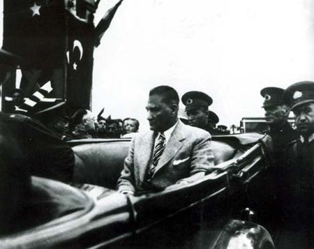 Siyah Beyaz Fotoğraflarla Atatürk Galerisi -2