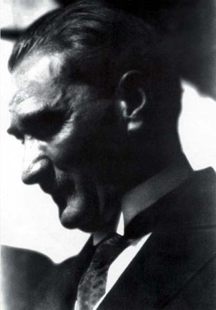 Siyah Beyaz Fotoğraflarla Atatürk Galerisi -2