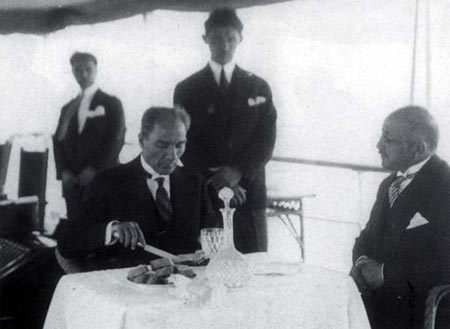 Siyah Beyaz Fotoğraflarla Atatürk Galerisi -2