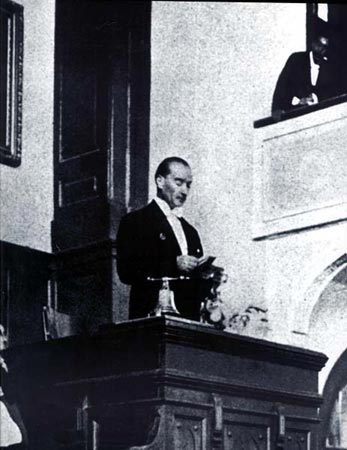 Siyah Beyaz Fotoğraflarla Atatürk Galerisi -2