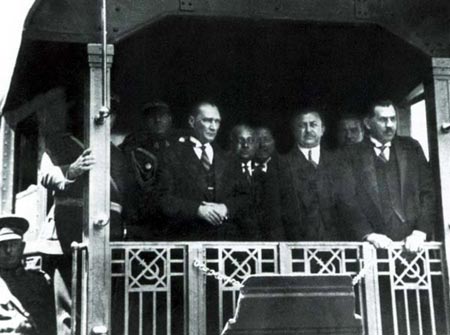 Siyah Beyaz Fotoğraflarla Atatürk  Galerisi- 3