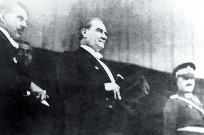 Siyah Beyaz Fotoğraflarla Atatürk  Galerisi- 3