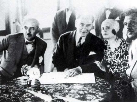 Siyah Beyaz Fotoğraflarla Atatürk  Galerisi- 3