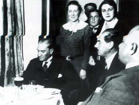 Siyah Beyaz Fotoğraflarla Atatürk  Galerisi- 3