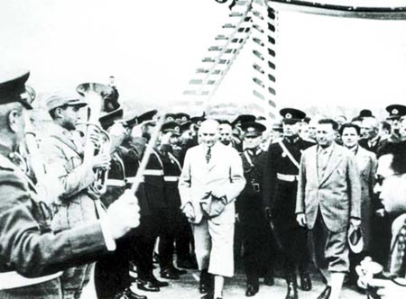 Siyah Beyaz Fotoğraflarla Atatürk  Galerisi- 3