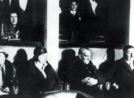 Siyah Beyaz Fotoğraflarla Atatürk Galerisi- 4