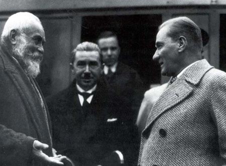 Siyah Beyaz Fotoğraflarla Atatürk Galerisi- 4
