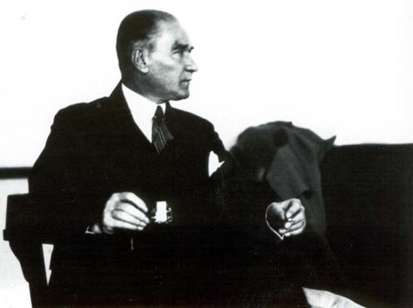 Siyah Beyaz Fotoğraflarla Atatürk Galerisi- 4