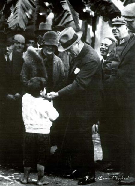 Siyah Beyaz Fotoğraflarla Atatürk Galerisi- 4