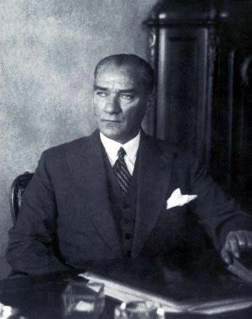 Siyah Beyaz Fotoğraflarla Atatürk Galerisi- 4