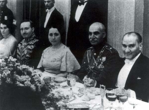 Siyah Beyaz Fotoğraflarla Atatürk Galerisi- 4
