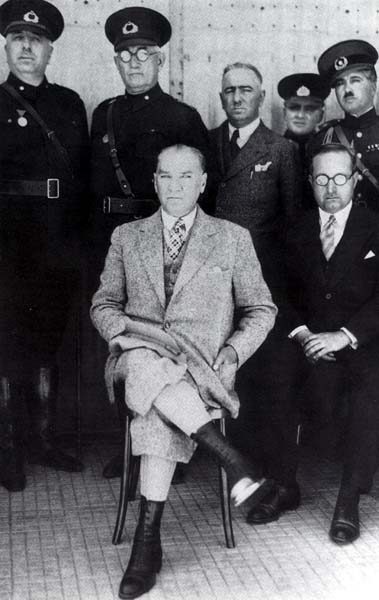 Siyah Beyaz Fotoğraflarla Atatürk Galerisi- 4