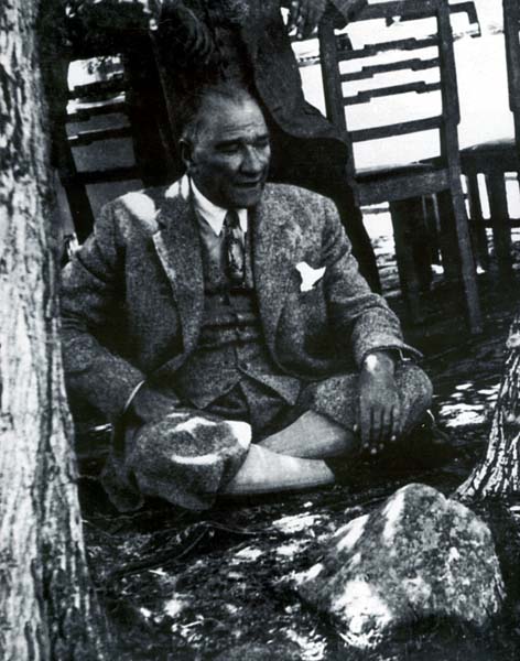 Siyah Beyaz Fotoğraflarla Atatürk Galerisi- 4