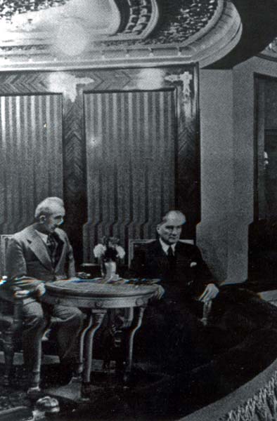 Siyah Beyaz Fotoğraflarla Atatürk Galerisi- 4