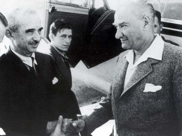Siyah Beyaz Fotoğraflarla Atatürk Galerisi- 5