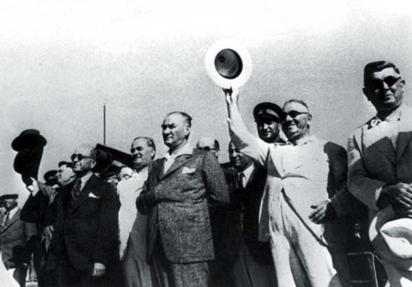 Siyah Beyaz Fotoğraflarla Atatürk Galerisi- 5