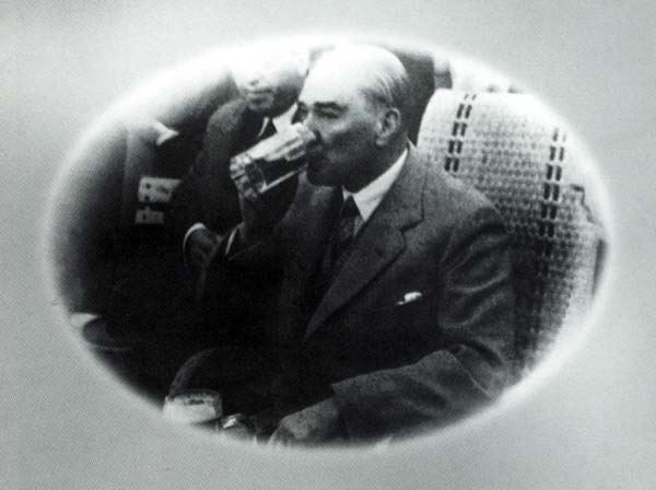 Siyah Beyaz Fotoğraflarla Atatürk Galerisi- 5