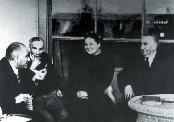 Siyah Beyaz Fotoğraflarla Atatürk Galerisi- 5