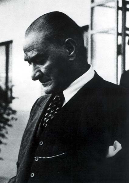 Siyah Beyaz Fotoğraflarla Atatürk Galerisi- 5