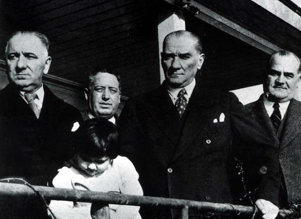 Siyah Beyaz Fotoğraflarla Atatürk Galerisi- 5