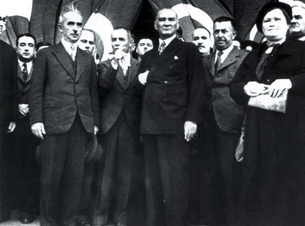 Siyah Beyaz Fotoğraflarla Atatürk Galerisi- 5