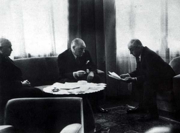Siyah Beyaz Fotoğraflarla Atatürk Galerisi- 5