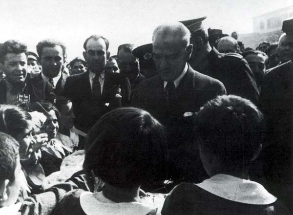 Siyah Beyaz Fotoğraflarla Atatürk Galerisi- 5