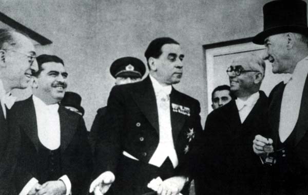 Siyah Beyaz Fotoğraflarla Atatürk Galerisi- 5