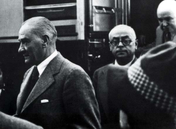 Siyah Beyaz Fotoğraflarla Atatürk Galerisi- 6