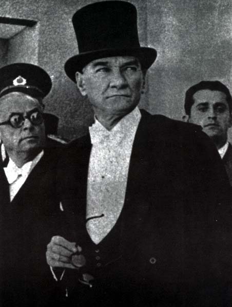 Siyah Beyaz Fotoğraflarla Atatürk Galerisi- 6