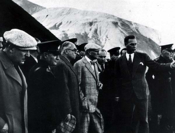 Siyah Beyaz Fotoğraflarla Atatürk Galerisi- 6