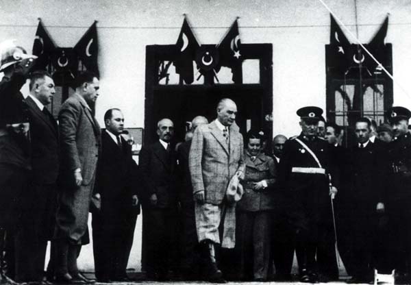 Siyah Beyaz Fotoğraflarla Atatürk Galerisi- 6