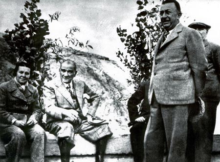 Siyah Beyaz Fotoğraflarla Atatürk Galerisi- 6